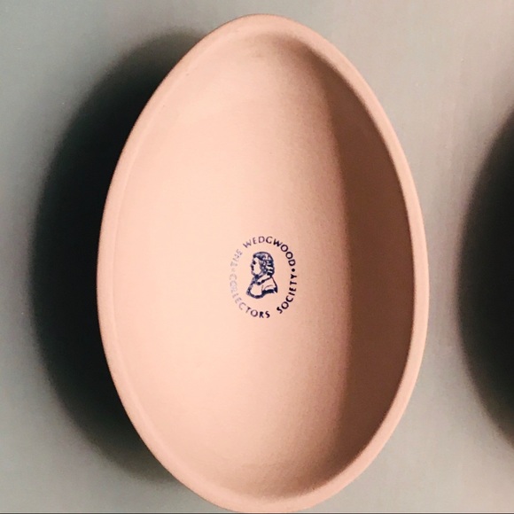 Wedgwood Jasperware Egg in NEW Condition RARE 1980s - Picture 12 of 16